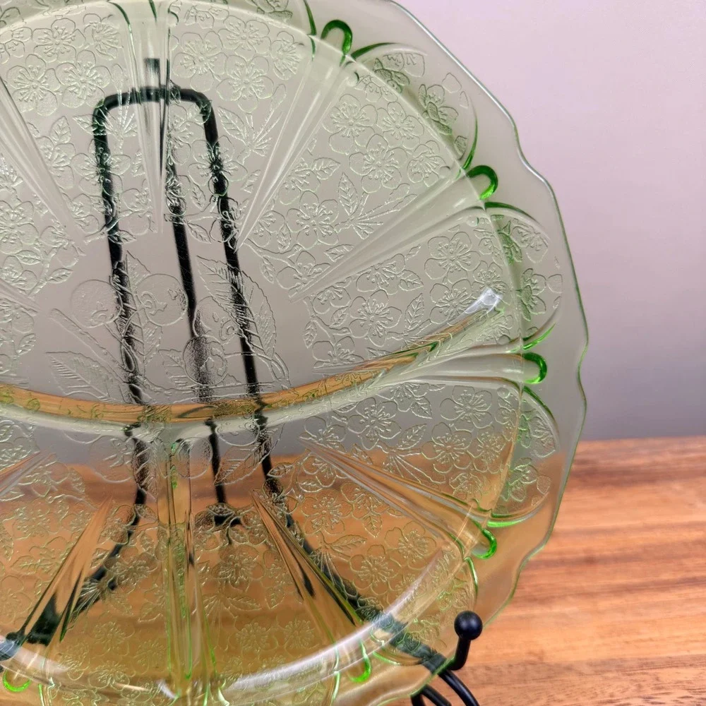 Jeannette Glass vintage jeannette